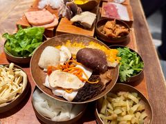 -云阿蛮云南生烫牛肉米线(奉贤路店)