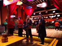 -老滇山寨•云南特色菜•地方菜•民族风情歌舞表演(金碧店)