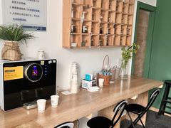 -两知·自习室(三峡广场总店)