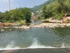 -安吉龙王山峡谷漂流