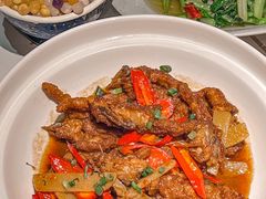 -阿瓦山寨·湘菜现炒·剁椒鱼头王(咸阳总店)