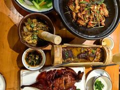 -老滇山寨•云南特色菜•地方菜•民族风情歌舞表演(金碧店)