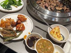 -黑金·寻焰自助百汇·烤肉·火锅(中街店)