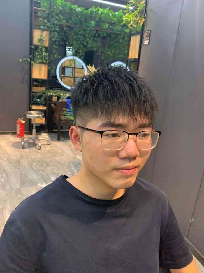 藤野造型(昆明南亚风情全国直营店)-"想和同事一起换个发色,但是不