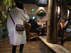 -春天里·老街坊餐厅(港隆广场店)