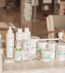 点击看大图 -VE专注问题肌·赛诺龙&科学美肤中心