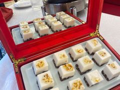 -品海楼·大连海胆锅贴馆(东港店)