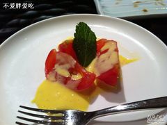 番茄淋上冰激凌酱-松涛日本料理