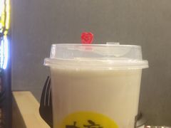 凤梨丸奶-丸摩堂鲜果茶(万年场店)