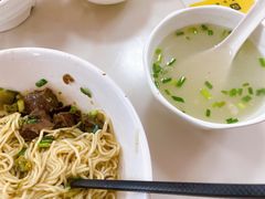-阿阳牛腩腌面店
