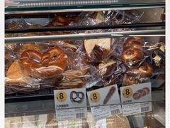 -绿叶子超市(公园大道店)