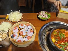 -黔有有贵州酸汤夺夺粉火锅(五味十字店)