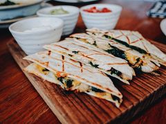 -ROAST coffee & eatery