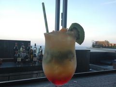 -瑰丽酒店·海吧·天际下午茶·现场DJ·天台酒吧
