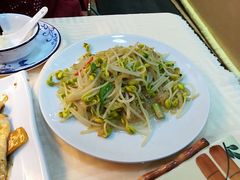 大豆芽菜炒海蜇-华哥私厨-原醉琼楼