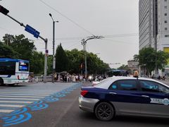 -泉城广场