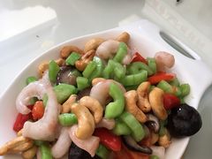 -天天向上素食餐厅(五台山店)
