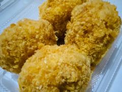 蟹黄风味酥松小贝-鲍师傅糕点(永安里店)