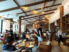 大堂-芳草地度假酒店·野炉中餐厅
