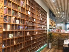 -猫的天空之城概念书店(印象城购物中心店)