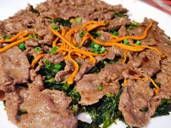 菜尖蒸牛颈-龙桥私厨·姜花菊花过桥鱼·顺德菜(容桂店)