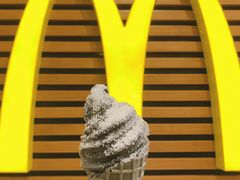 灰小椰甜筒-麦当劳(新世纪环球中心店)