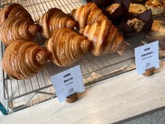 -VERIE BAKEHOUSE