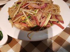 -新大咀港式茶餐厅(宝山万达店)