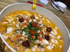 坛椒招牌酸菜鱼-坛椒鱼·老派赣菜