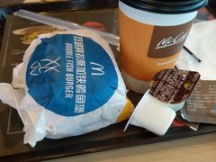 -麦当劳(展览路店)