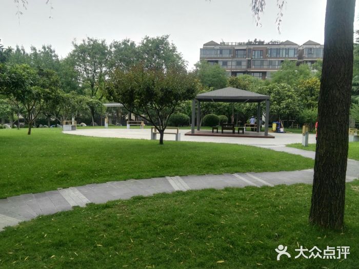 唐城墙遗址公园图片