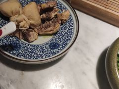 -尚尚仙·酸汤猪手·猪肚鸡火锅(华联万柳购物中心店)