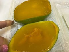 -志龙皇冠吃货椰子铺