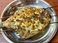 鲳鱼鳊鱼-沙口小炉烧烤