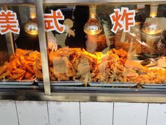 面包甜点陈列柜-白纸坊美式炸鸡