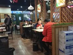 大堂-阿里巴巴海鲜烧烤家常菜(黄岛店)
