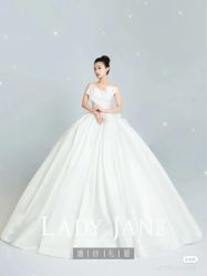 -Lady  Jane高端婚纱礼服馆