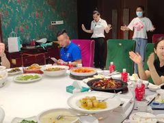 -一家人(凯旋路店)