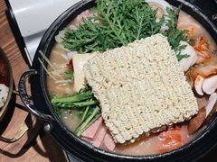 部队锅-INSA Korean Bistro饮鲨韩食酒馆