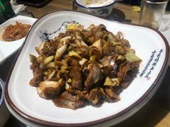 -十六中酱肉·烧烤·京菜小馆(五方桥旗舰店)