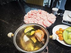 -海鲨湾海鲜会馆(百家湖1912店)