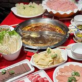不懂就问：深圳的火锅店🍲都这么卷嘛！！？