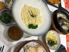 -馋三尺蟹粉小笼(人民广场店)