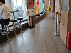 -麦当劳(虹梅路地铁站店)