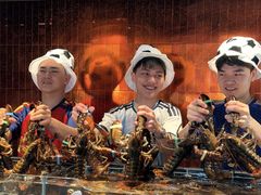 -雍容荟帝王蟹活龙虾展台自助(IFS黑金店)