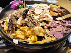 -一朵菌·野生菌探索家火锅(南亚店)