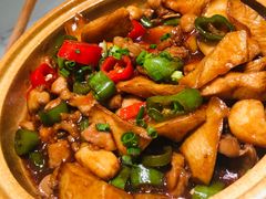 鲍菇滑鸡煲-乔阿马·江南味·驴肉香(龙湖华泾天街店)