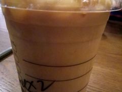 -星巴克(上海虹桥新天地二店)
