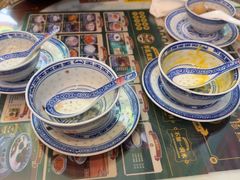 -广信牛奶甜品世家(台东店)