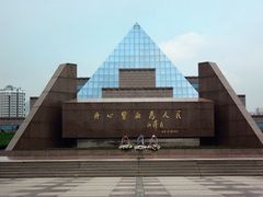 -上海市龙华烈士陵园